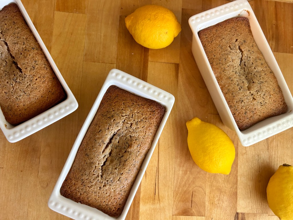 Mini Lemon Poppyseed Yogurt&nbsp;Cakes