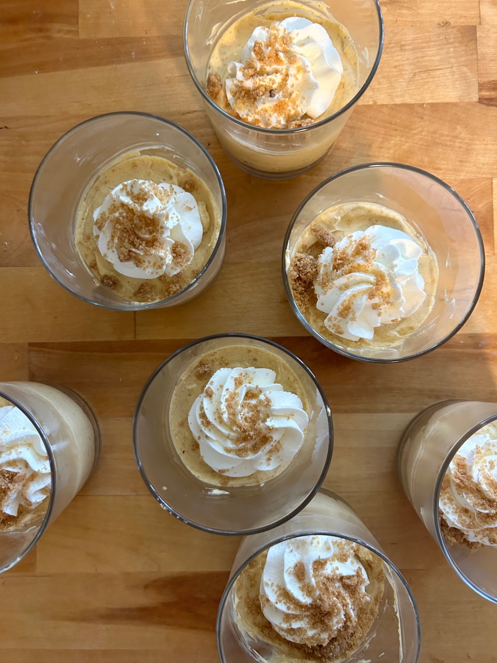 Easy Pumpkin Cheesecake Cups (No&nbsp;bake!)